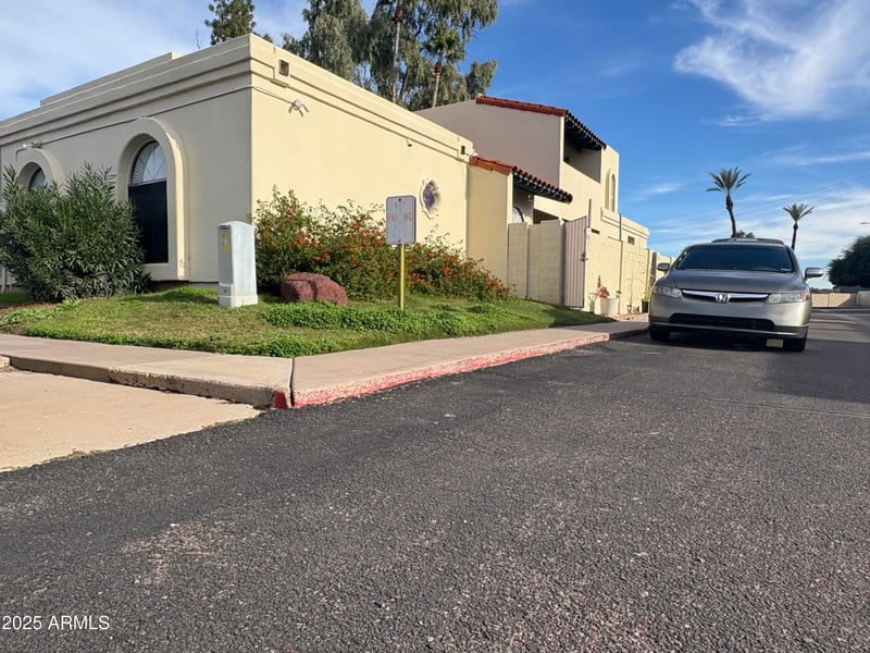 3203 Loma Ln #5, Phoenix, AZ 85051