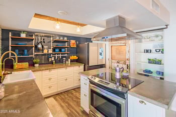 3203 Royal Palm Rd, Phoenix, AZ 85051