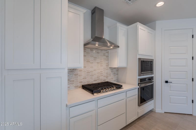 32033 117th Ave, Peoria, AZ 85383