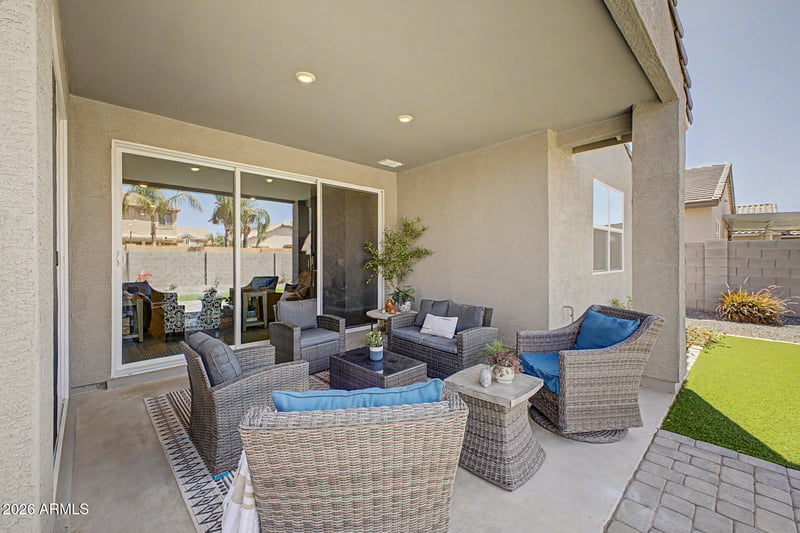 3204 Bee Trl, San Tan Valley, AZ 85143