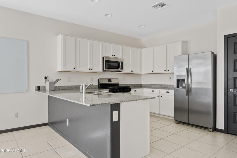 32041 Wayne Ln, San Tan Valley, AZ 85143