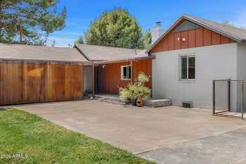 3205 E Clarendon Ave #13, Phoenix, AZ 85018