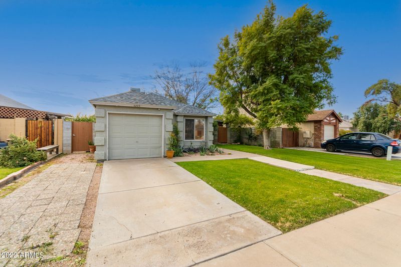 3205 N Ash Cir, Chandler, AZ 85224