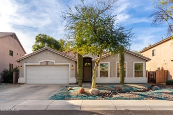 3206 81st Ave, Phoenix, AZ 85043