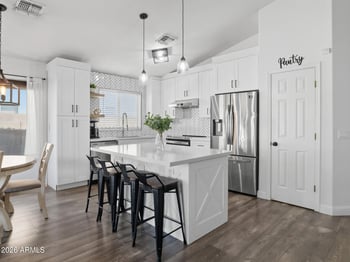 3206 81st Ave, Phoenix, AZ 85043