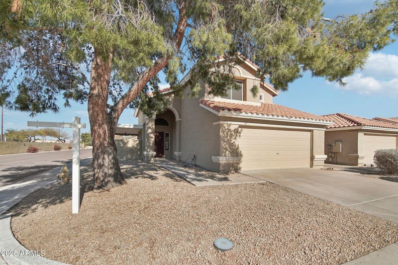 3206 E Poinsettia Dr, Phoenix, AZ 85028