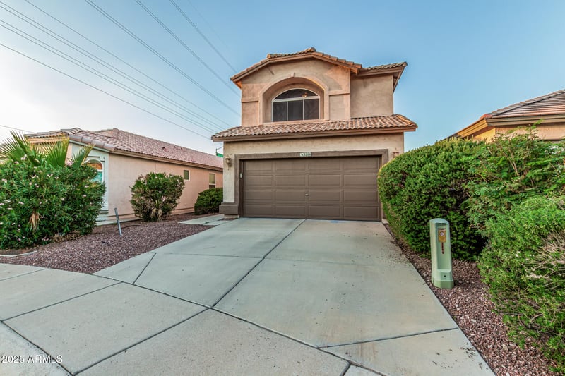 3206 Kristal Way, Phoenix, AZ 85050