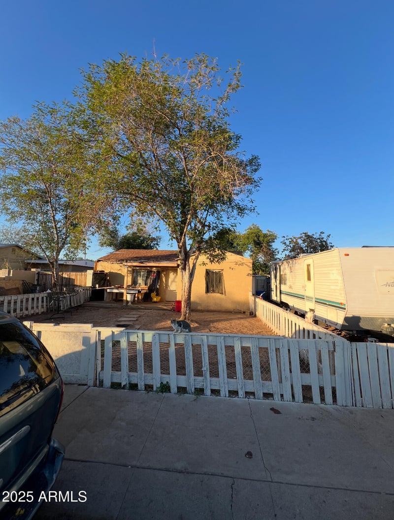 3206 Pierce St, Phoenix, AZ 85009