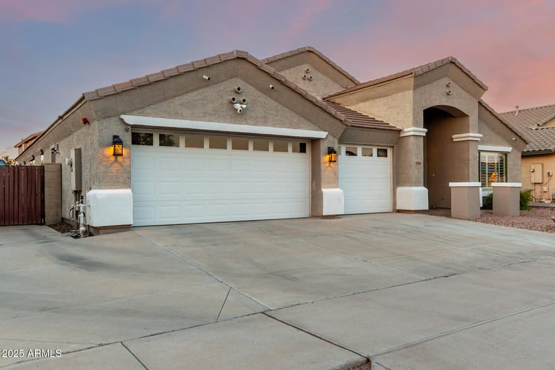3206 Sequoia Way, Phoenix, AZ 85053