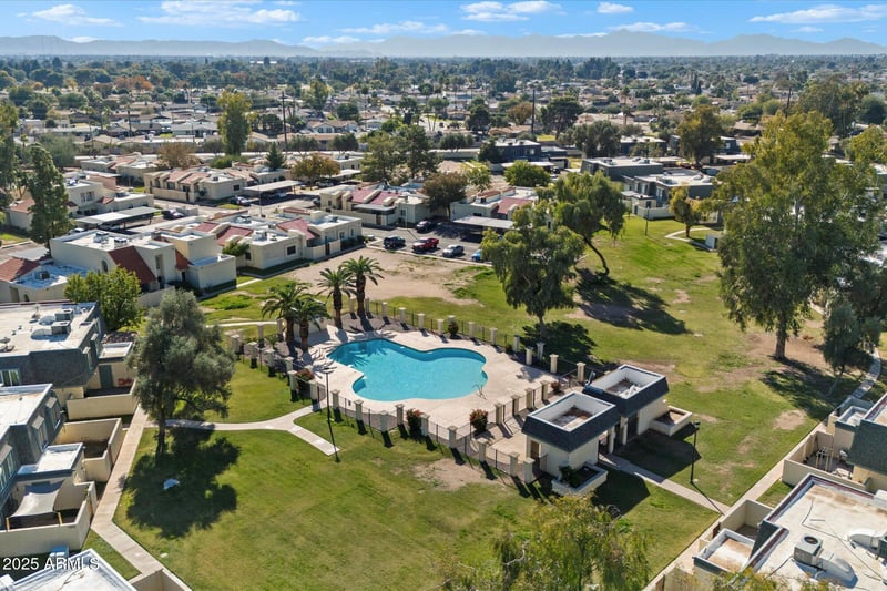 3207 Loma Ln #5, Phoenix, AZ 85051