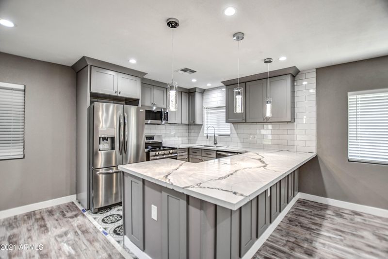 3207 N 21st St, Phoenix, AZ 85016