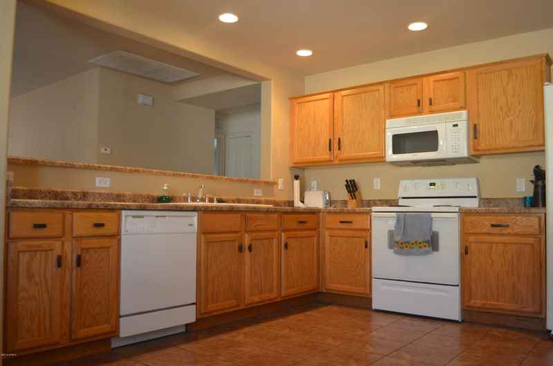 3207 S 80th Ave, Phoenix, AZ 85043