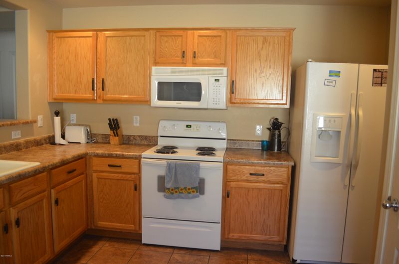 3207 S 80th Ave, Phoenix, AZ 85043