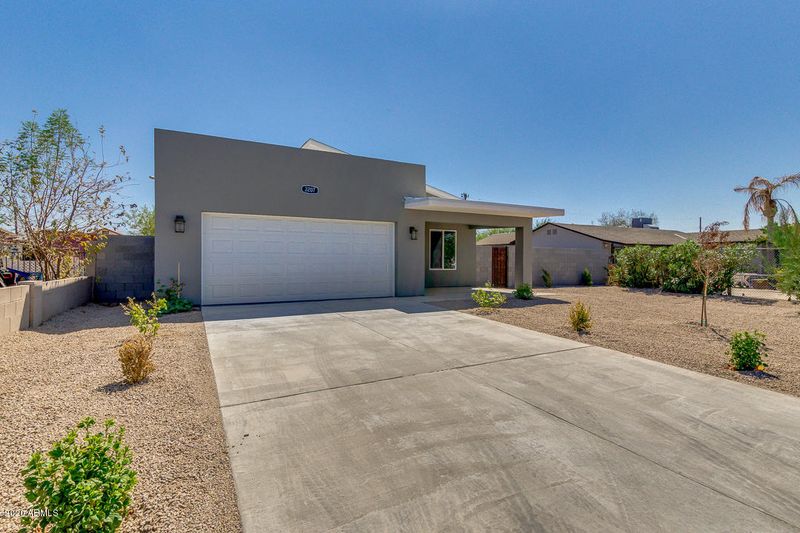 3207 W Fillmore St, Phoenix, AZ 85009