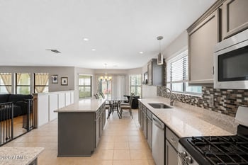 3207 W Molly Ln, Phoenix, AZ 85083