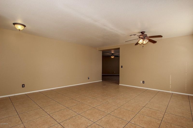 3208 W Maya Way, Phoenix, AZ 85083