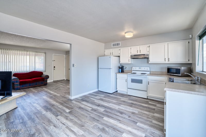 3209 Charleston Ave, Phoenix, AZ 85053