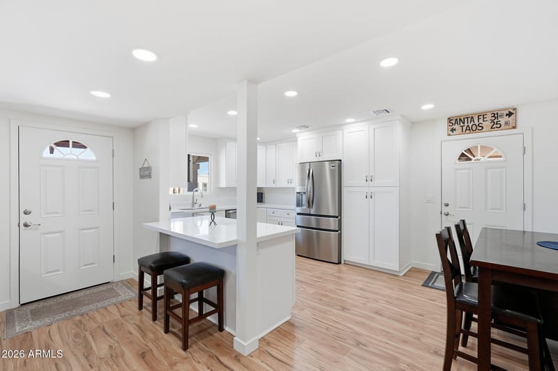 3209 W Becker Ln, Phoenix, AZ 85029