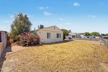 3209 W Garfield St, Phoenix, AZ 85009