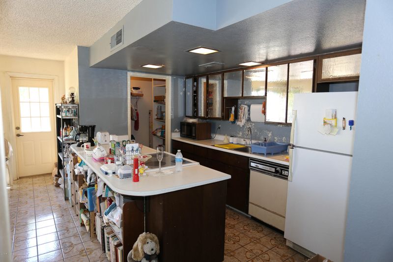 3209 W Sahuaro Dr, Phoenix, AZ 85029