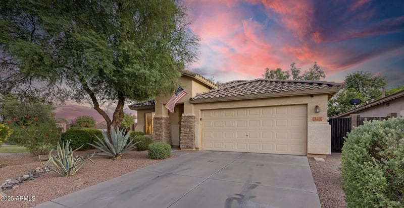 321 Dexter Way, San Tan Valley, AZ 85143