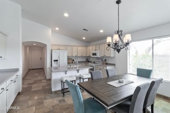 321 Dexter Way, San Tan Valley, AZ 85143