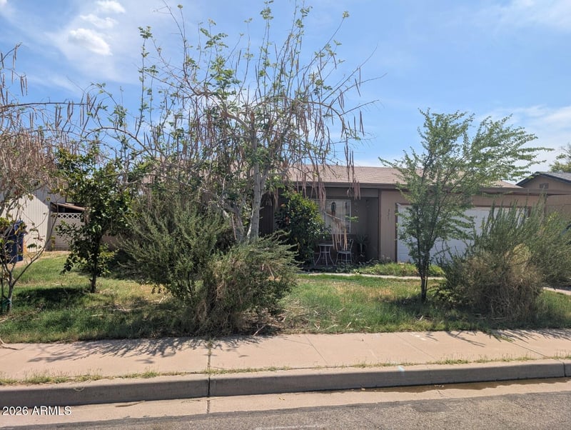321 E Juniper St, Mesa, AZ 85201