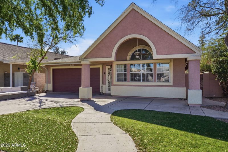 321 E Mitchell Dr, Phoenix, AZ 85012