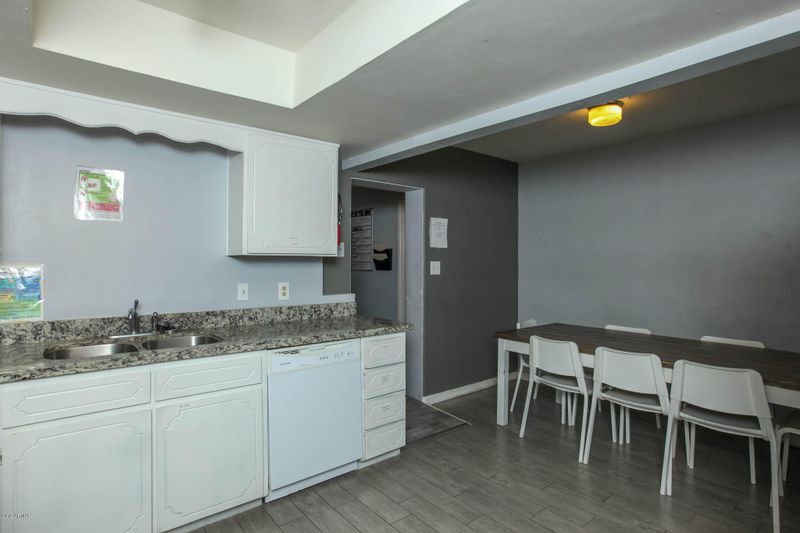 321 W 9th St, Mesa, AZ 85201