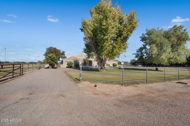 3210 Southwood Rd, San Tan Valley, AZ 85140