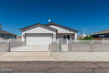 32102 Walnut St, Wittmann, AZ 85361