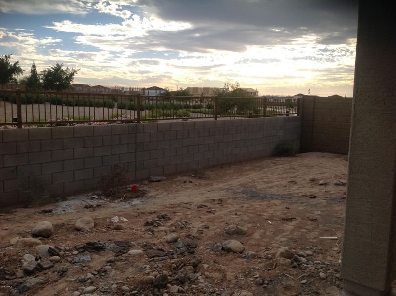 3211 E Russell St, Mesa, AZ 85213