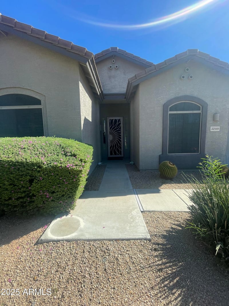 32119 23rd Ave, Phoenix, AZ 85085