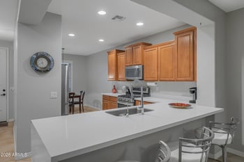 32119 N Echo Canyon Rd, San Tan Valley, AZ 85143