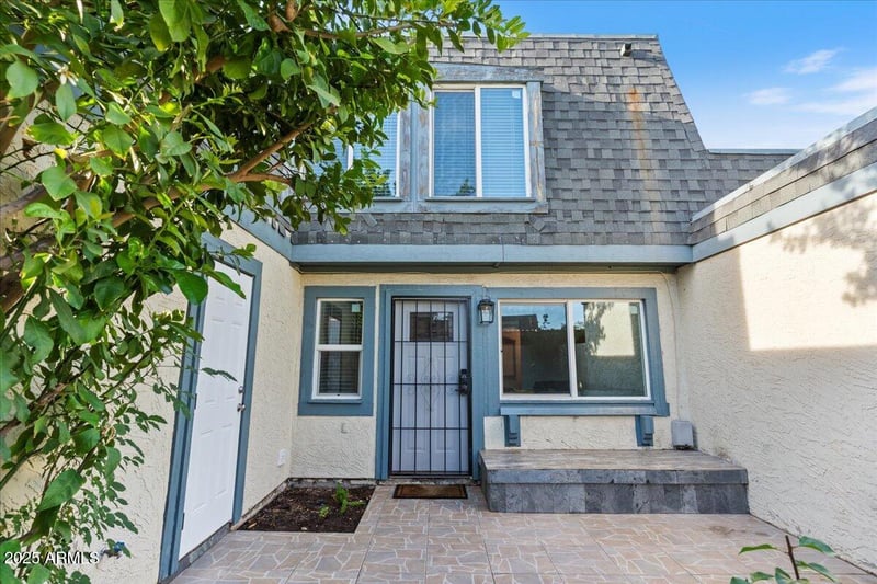 3212 Royal Palm Rd, Phoenix, AZ 85051