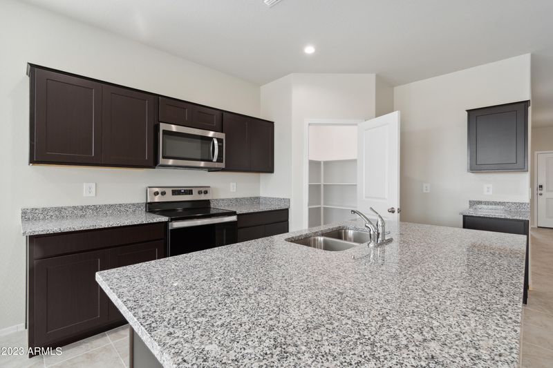 3213 W Sable Ave, Apache Junction, AZ 85120