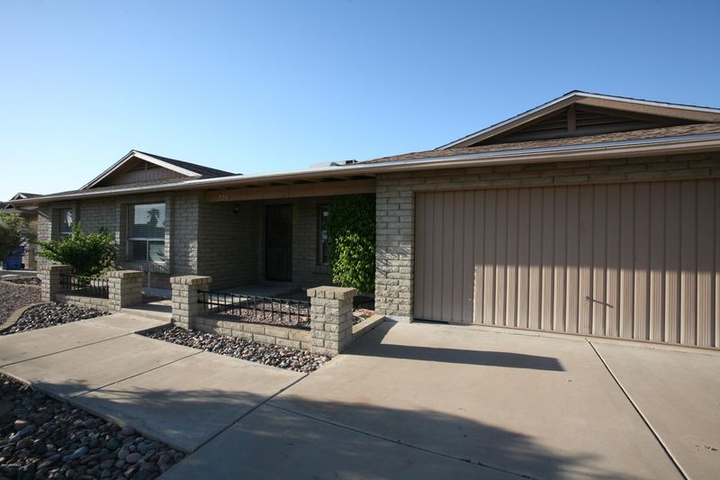 3214 W Renee Dr, Phoenix, AZ 85027