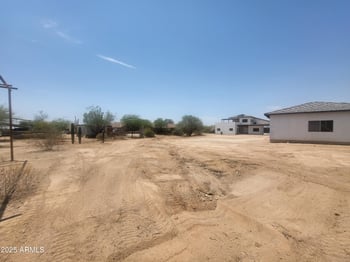 3215 83rd St, Mesa, AZ 85207