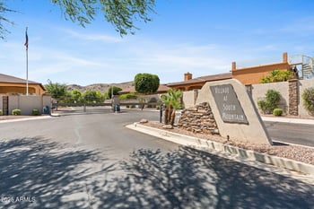 3215 Constance Way, Phoenix, AZ 85042