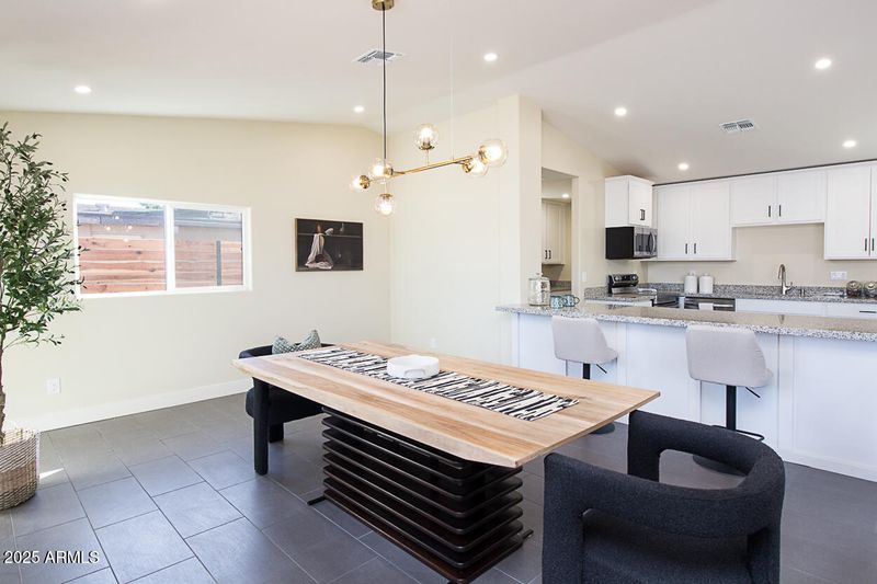 3215 E Captain Dreyfus Ave, Phoenix, AZ 85032