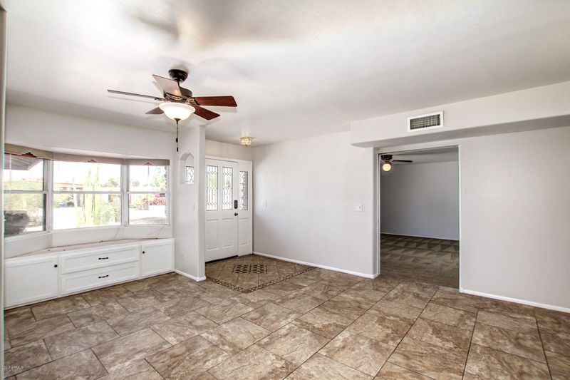 3215 E Corrine Dr, Phoenix, AZ 85032
