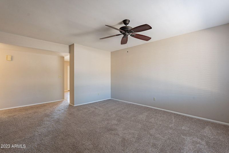 3215 E Helena Dr, Phoenix, AZ 85032