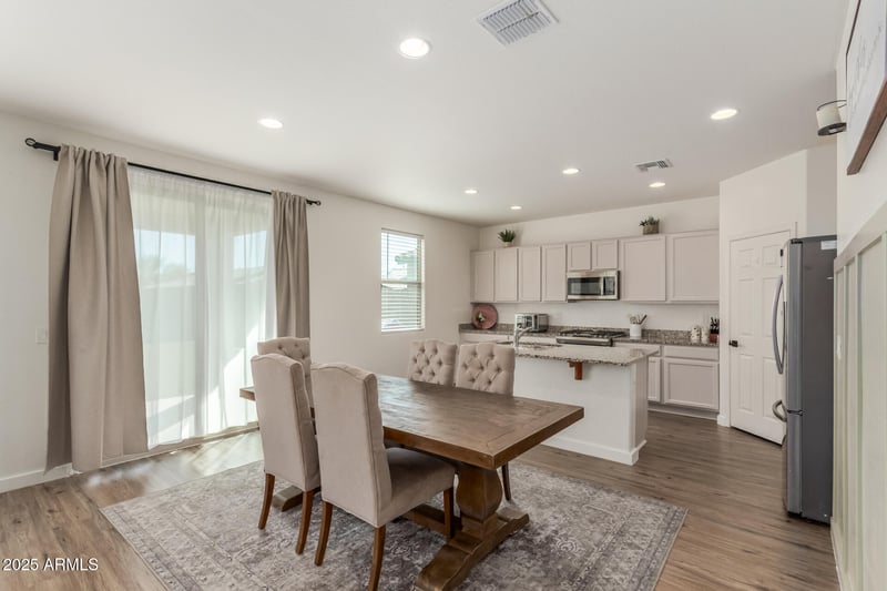 3215 Pollack St, Phoenix, AZ 85041