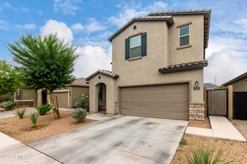 3215 Pollack St, Phoenix, AZ 85041