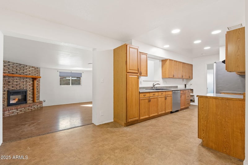 3215 Sharon Ave, Phoenix, AZ 85029