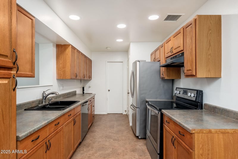 3215 Sharon Ave, Phoenix, AZ 85029