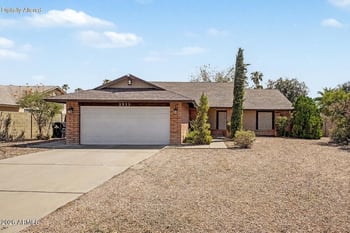 3215 W Paradise Ln, Phoenix, AZ 85053