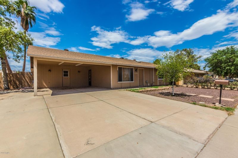 3216 E Helena Dr, Phoenix, AZ 85032