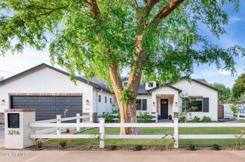 3216 E Weldon Ave, Phoenix, AZ 85018