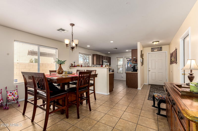 3216 72nd Ln, Phoenix, AZ 85043